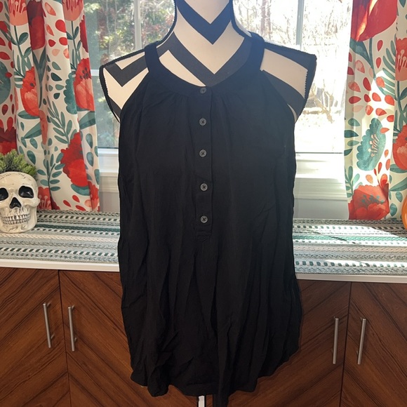 Torrid Rayon Slub Button Front Halter Sleeveless Top Size 00 - Picture 4 of 11